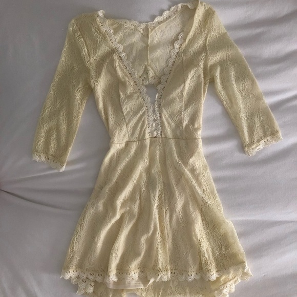 🏷 NWT | Tobi Ivory Lace 3/4 Sleeve Dress | Size M - Picture 3 of 4